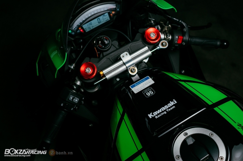 Kawasaki Ninja ZX10R 2016 phien ban KRT day an tuong tai Thai - 11