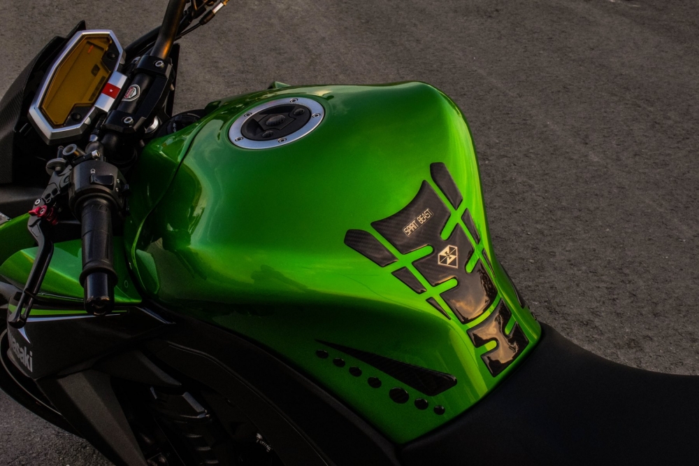 Su hap dan tu chiec Kawasaki Z1000 phien ban cu - 12