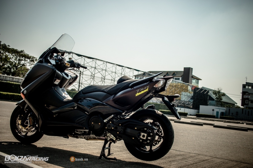 Yamaha TMax do khung day phong cach cua biker Thai Lan - 15