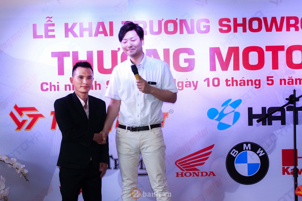 Cam nhan che do hau dai cuc tot cua Showroom PKL Thuong Motor trong ngay khai truong - 6