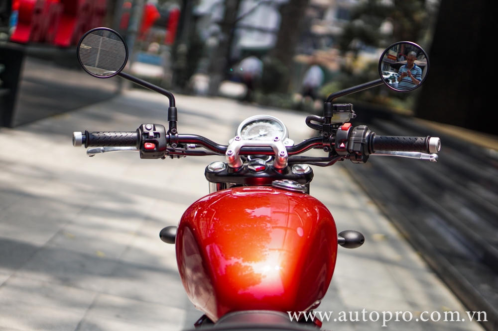 Can canh Triumph Street Twin 2016 doi thu cua Ducati Scrambler tai Viet Nam - 6