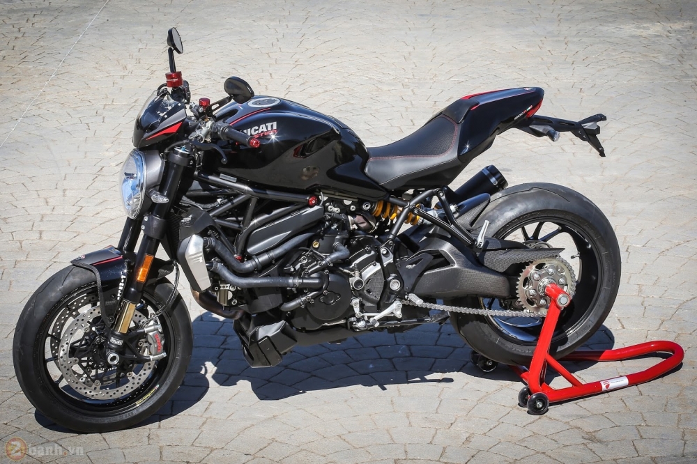 Chi tiet Ducati Monster 1200R 2016 do tu Ducati Performance Accessoires - 2