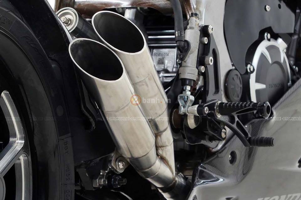 Chi tiet ban do chinh hang cua chiec Honda CBR250RR 2017 full carbon - 10