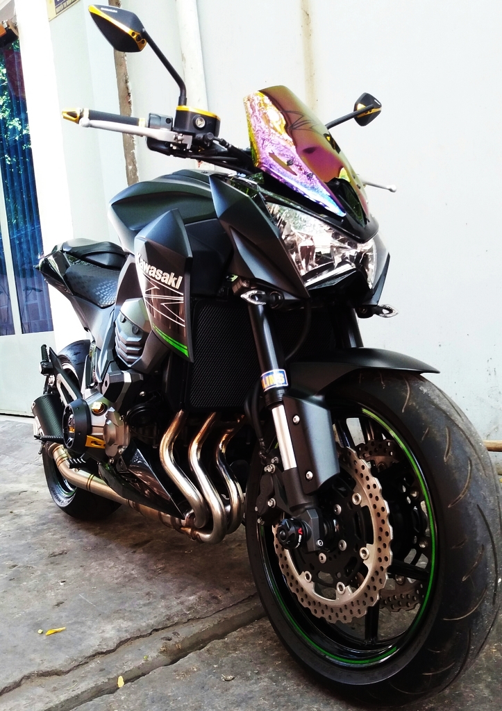 Kawasaki Z800 trong ban do nhieu do choi hang hieu cua biker Can Tho - 2