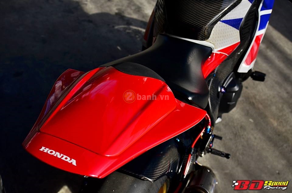 Ban do hoanh trang cua chiec sieu mo to Honda CBR1000RR Tricolor - 15