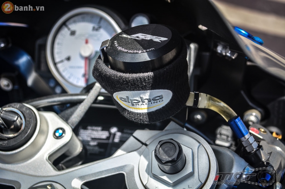 BMW S1000RR 2015 hut hon trong ban do cuc chat cua biker Thai - 12