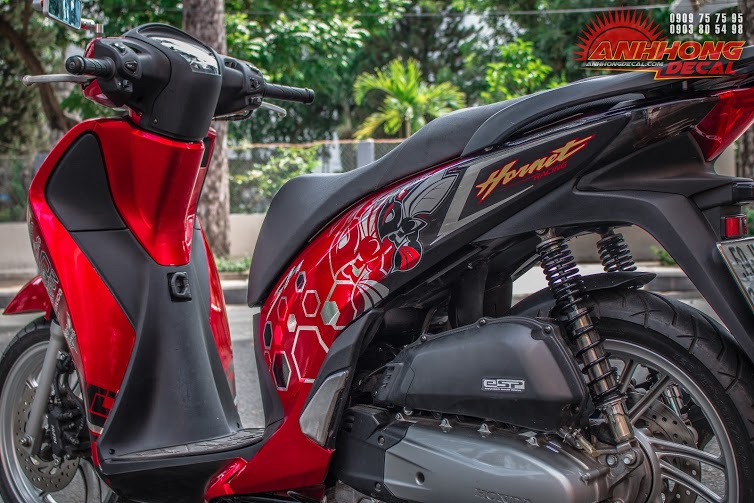 Honda SH doi mau phong cach Red Candy cua ong chu Decal - 2