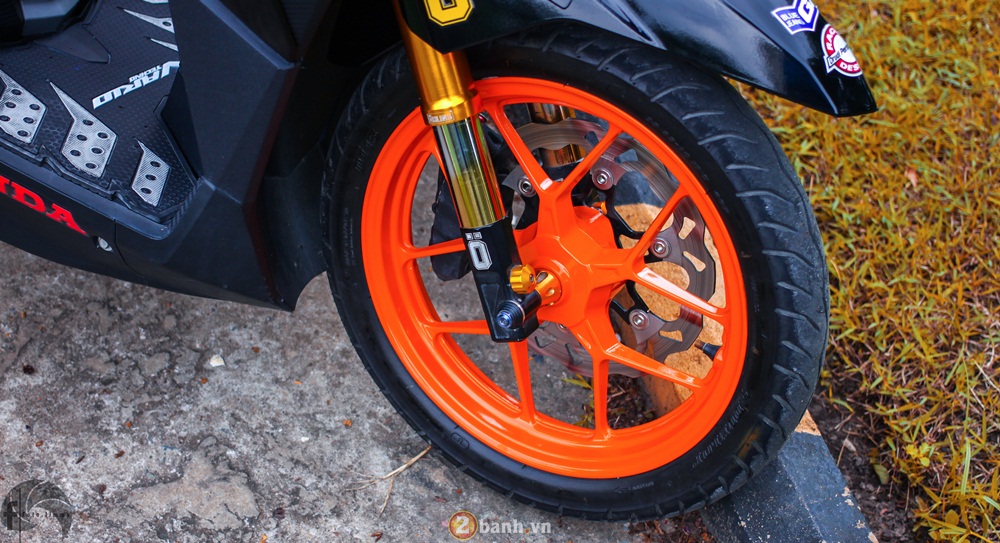 Mini Scooter Click 125i chat choi voi phong cach Repsol MM93 - 6