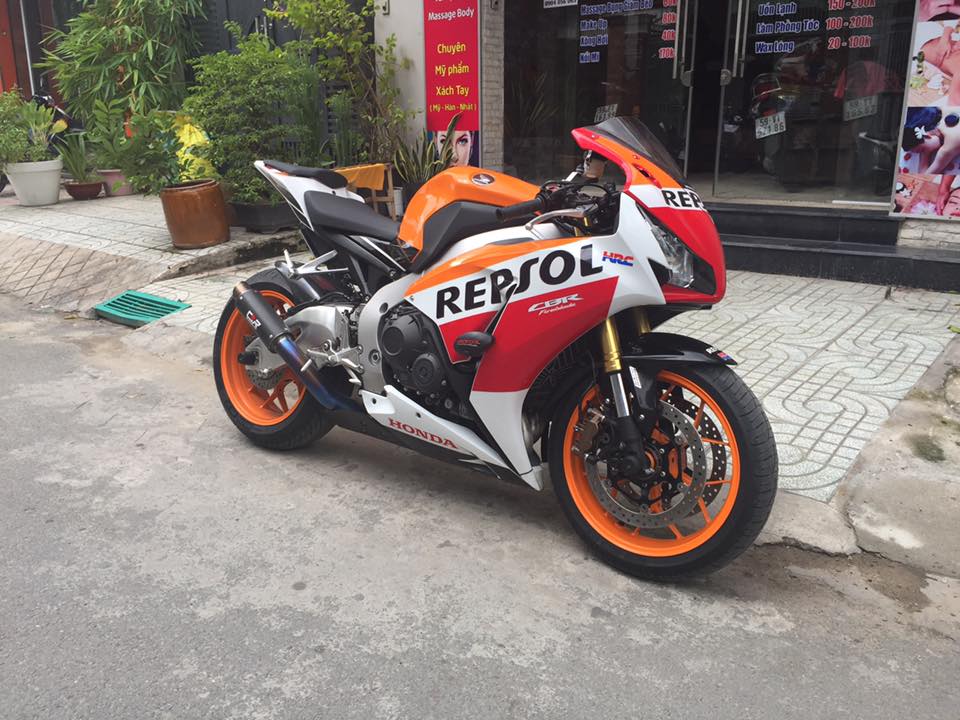 can ban cbr 10000 rr repsol HQCNsang ten uy quyen tuy thich - 9