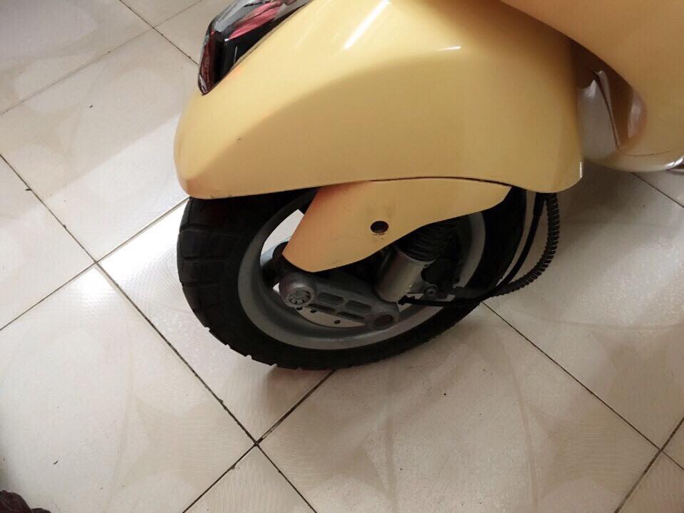 Vespa LX 125 CHIA KHOA TU - 4