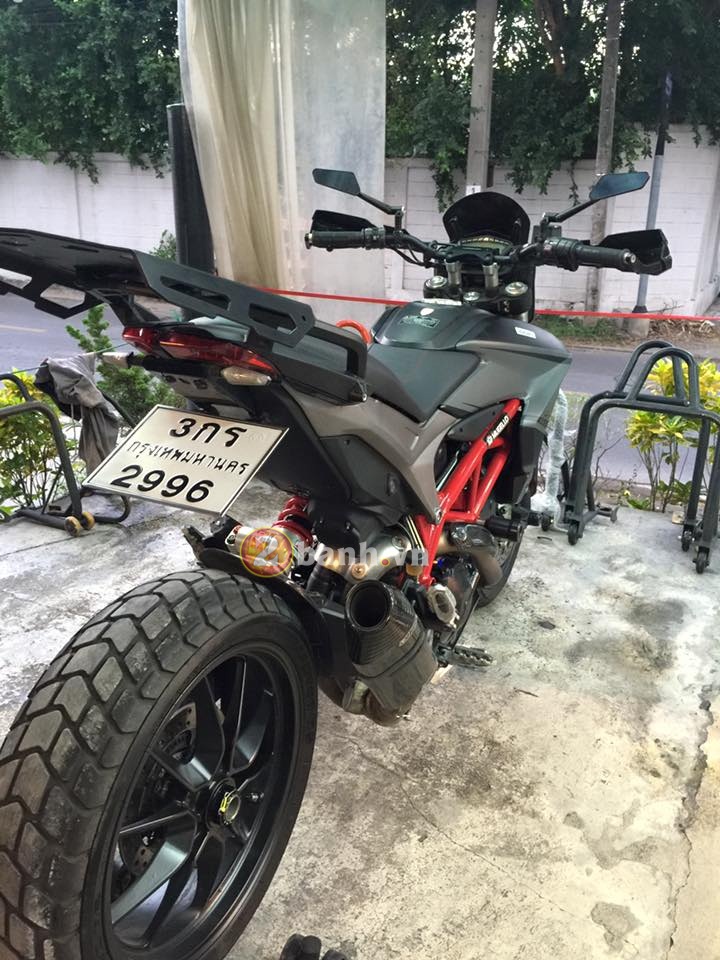 Ducati Hypermotard 821 nhe nhang tren doi chan YSS - 8