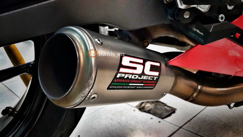 Ducati 899 ho du giua bay soi - 7