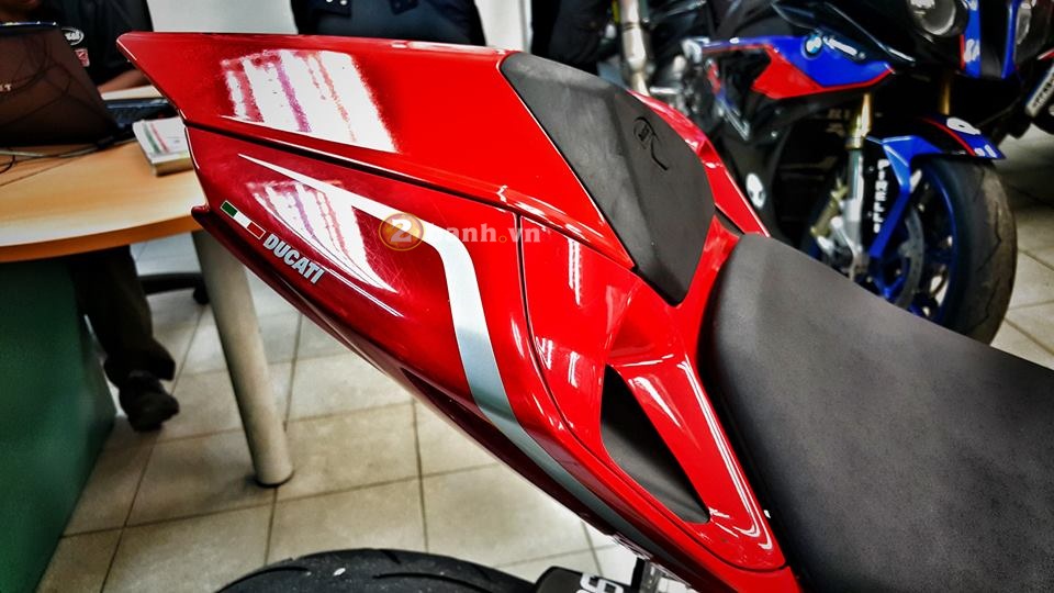 Ducati 899 ho du giua bay soi - 8