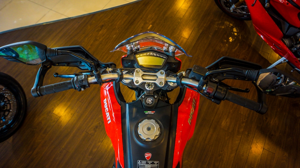 Ducati Hyperstrada 939 va Hypermotard 939 da co mat tai VN - 9