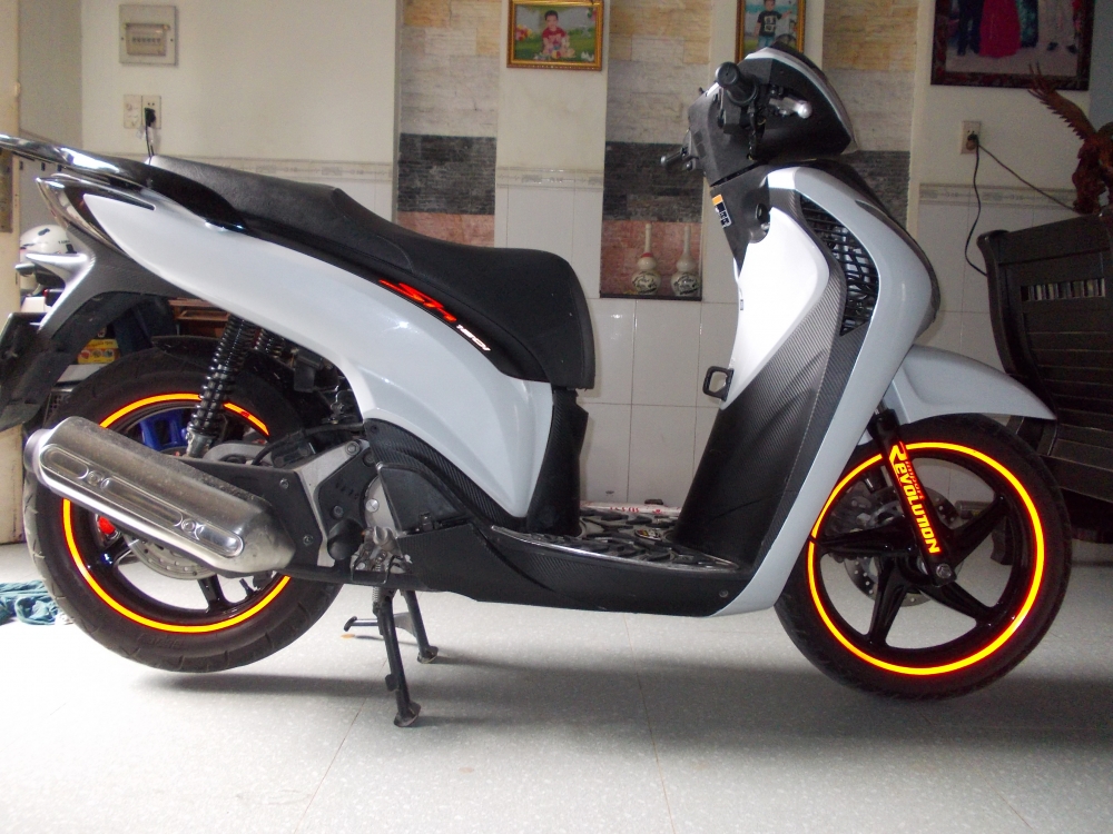 SH viet kieu y 2011 trang sporty - 5