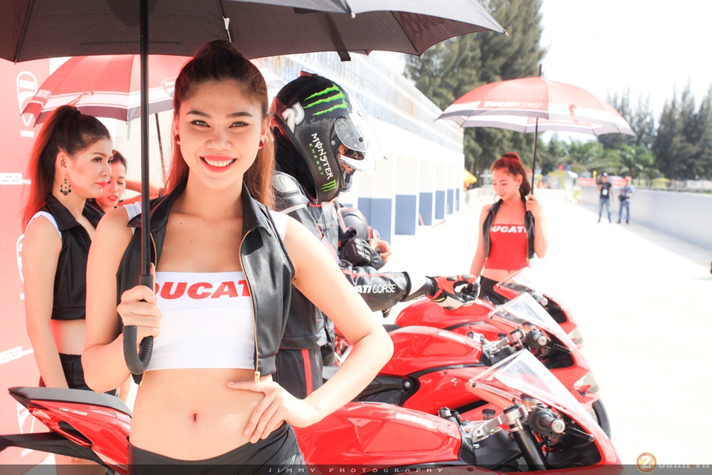 Tuyet pham thuong mai Ducati 959 Panigale gao thet trong ngay hoi Trackday cua Ducati Viet Nam - 10