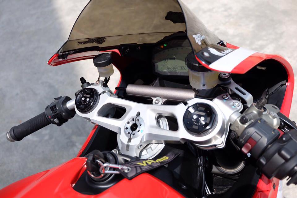 Ducati 899 trong ban do Arubait Racing Superbike Team cuc chat - 6