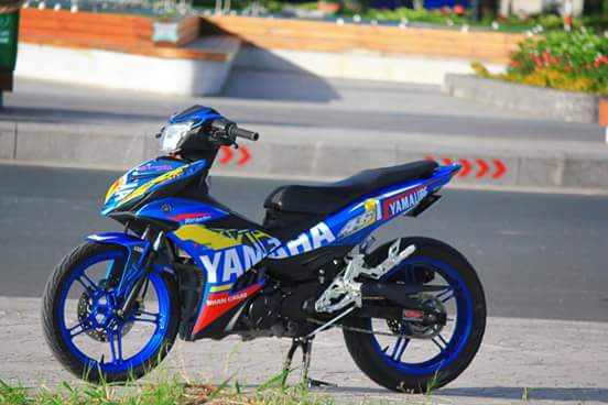 Exciter 150 day chat choi trong bo canh dam chat Yamaha Racing - 6