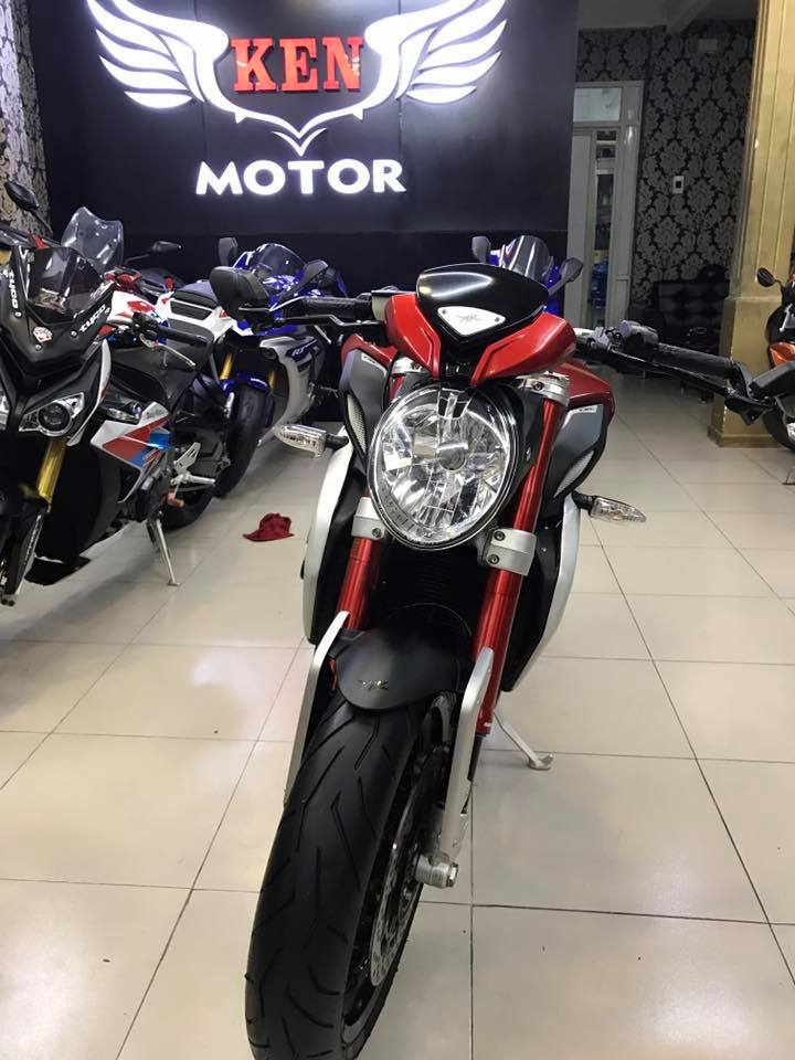 MotorKen can ban 1 em agusta gangter 800cc dep leng keng chay cuc it