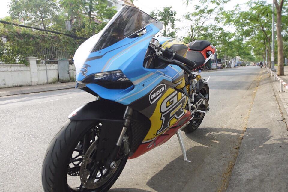 Ducati 899 Panigale ngu sac phien ban GTR - 6