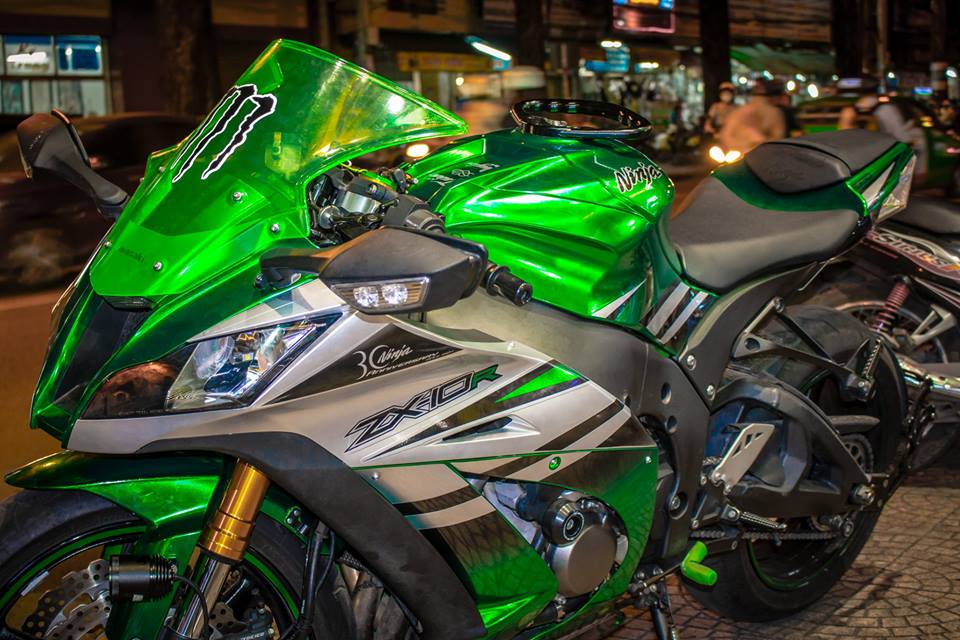 Kawasaki zx10r phiên bản green chrome nổi bật