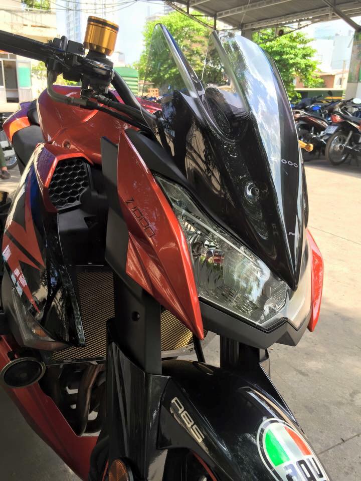 Cap doi xe the thao cua biker tre chiu choi - 2