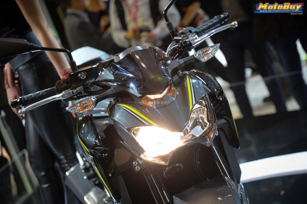 Nhung hinh anh chinh thuc cua Kawasaki Z900 tai EICMA 2016 - 2