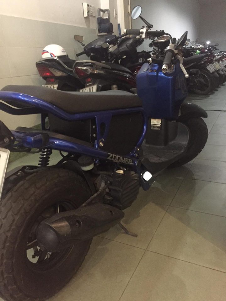 xe ZOOMER 50cc vo nhieu do choi gia re - 2