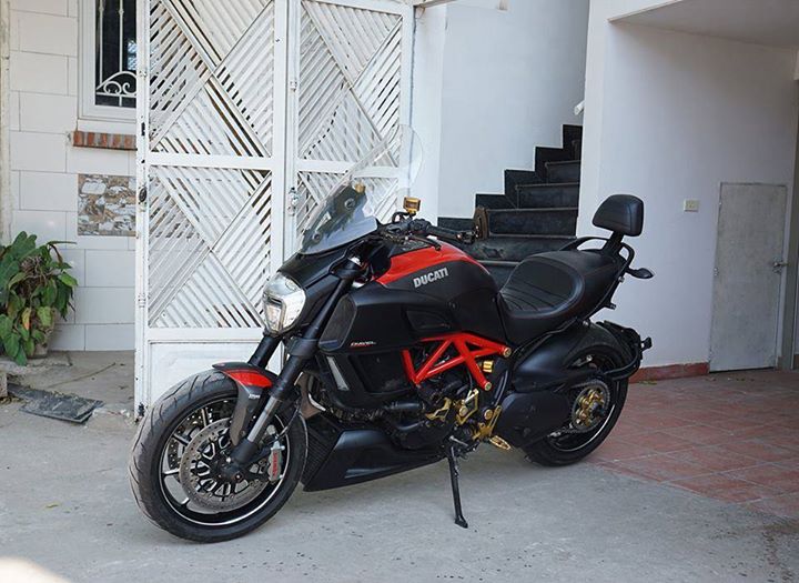 Ducati diavel carbon 2015 trong bản độ hơn 200 triệu đồng tại việt nam