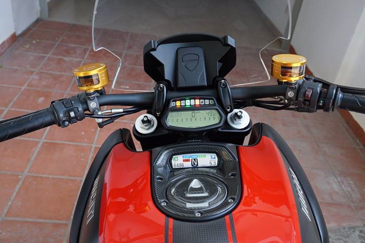 Ducati Diavel Carbon 2015 trong ban do hon 200 trieu Dong tai Viet Nam - 4