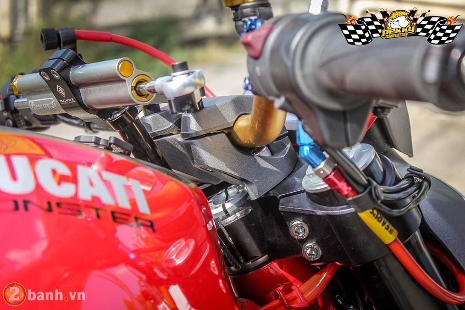 Ducati Monster 821 sieu chat trong ban do day do hieu - 2