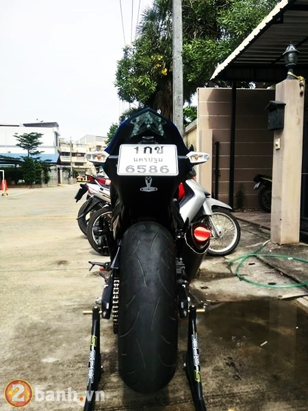 Kawasaki Z800 2016 Candy Plasma Blue trong ban do cuc chat cua biker Thai - 4