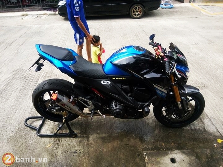 Kawasaki Z800 2016 Candy Plasma Blue trong ban do cuc chat cua biker Thai - 6
