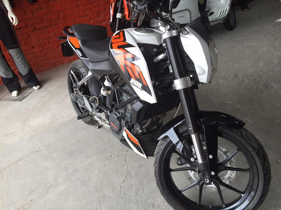 KTM Ha Noi Duke 200 NON ABS Phong Cach Cua Rieng Ban