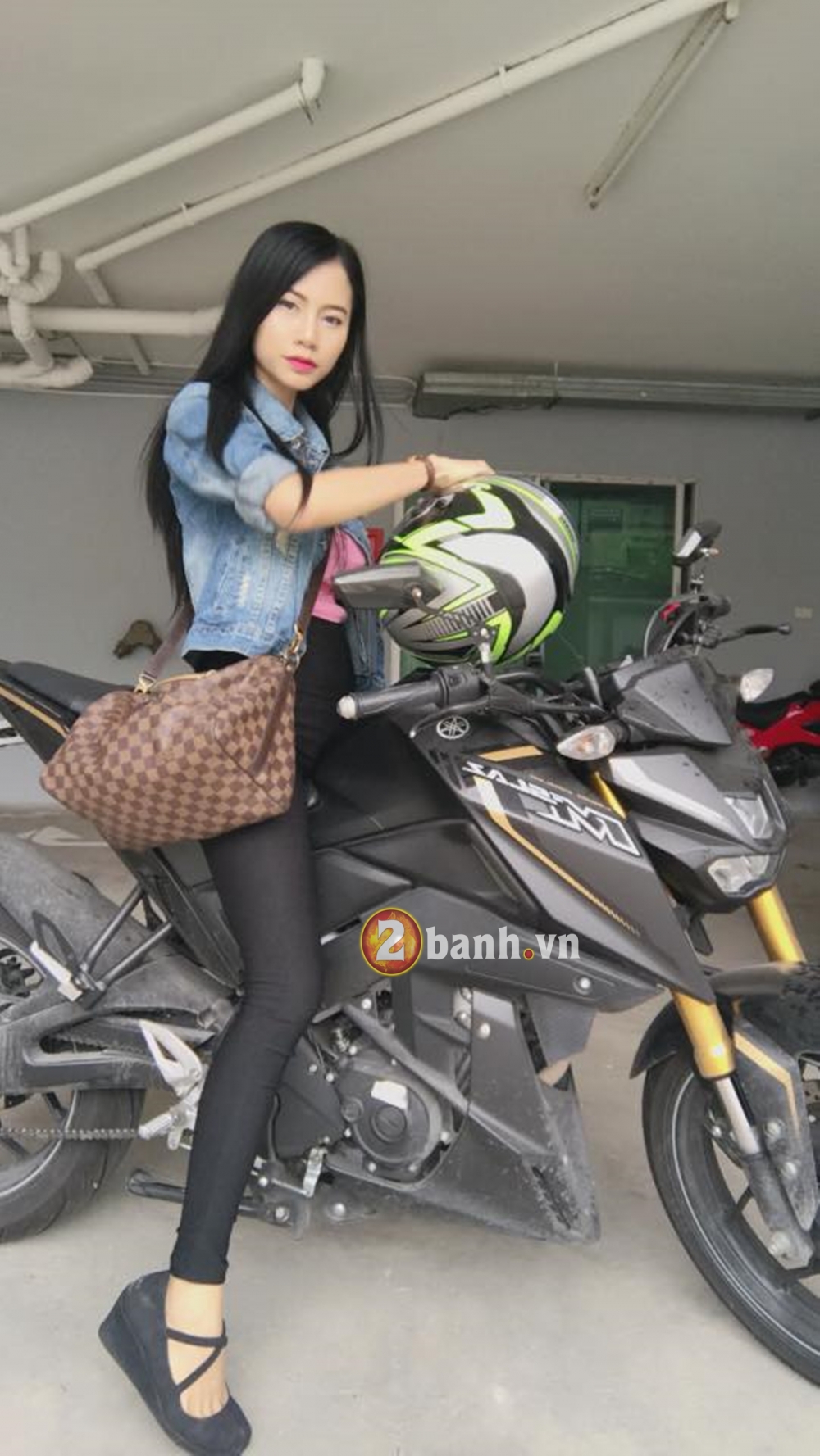 Me man cung Hot Girl Thai do dang cung Yamaha MSlaz - 2