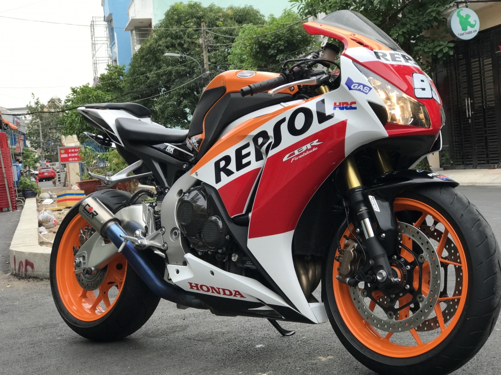 ___ Can ban Cbr1000 Repsol 102015 HQCN bstp ngay chu mua ban tai nha - 2