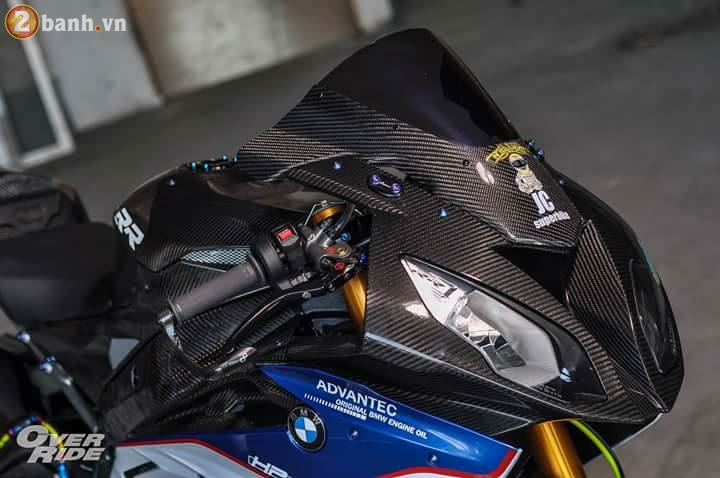 BMW S1000RR sieu chat trong ban do full carbon dat tien - 4