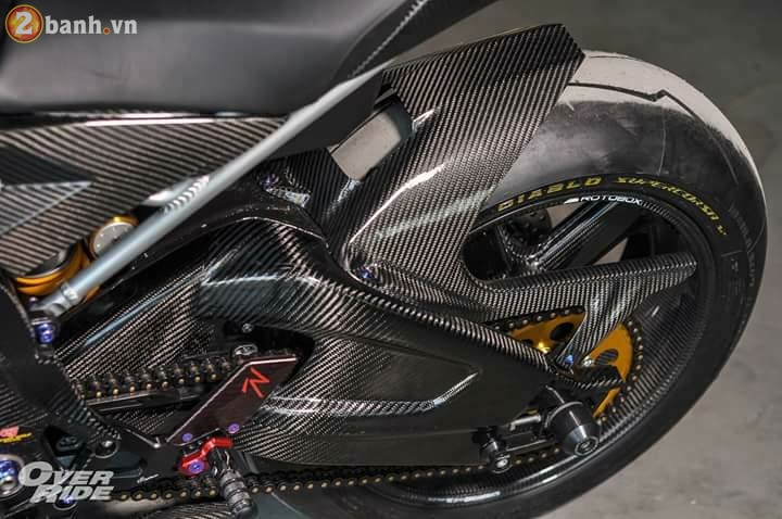 BMW S1000RR sieu chat trong ban do full carbon dat tien - 14