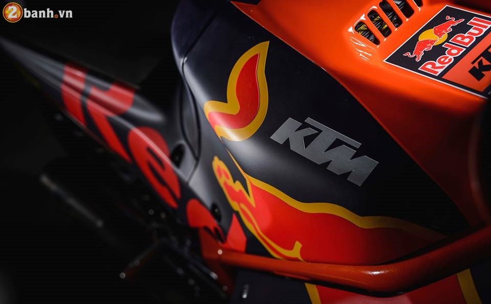 Chiem nguong can canh xe dua KTM RC16 truoc them mua giai MotoGP 2017 - 21