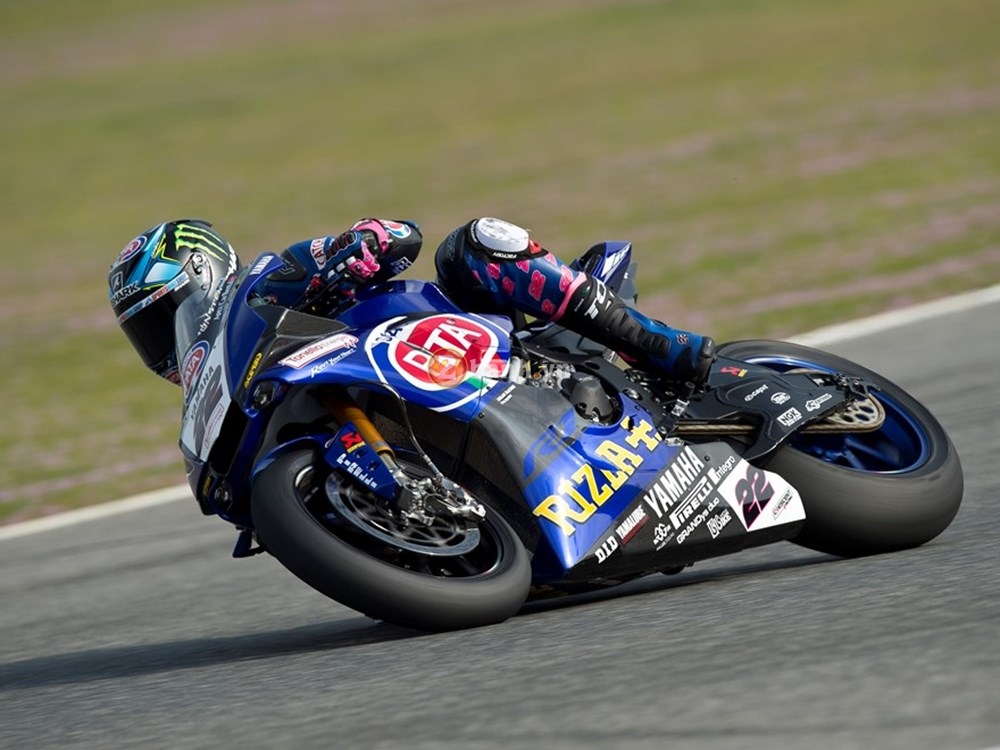 Doi dua Pata Yamaha trinh lang chiec xe dua YZFR1 cho mua giai WSBK 2017 - 9