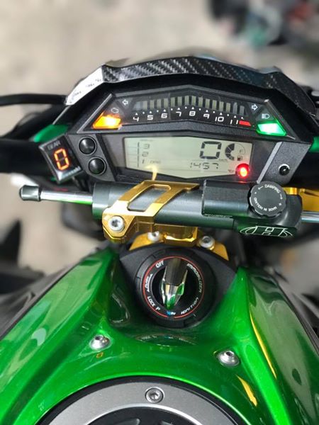 Kawasaki Z1000 sieu chat trong ban do full option cua biker Vinh Long - 5