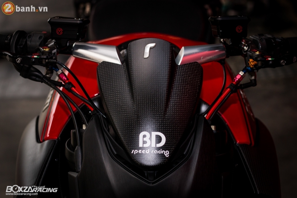 Ducati Diavel Carbon sieu sang trong ban do Red Devils - 4