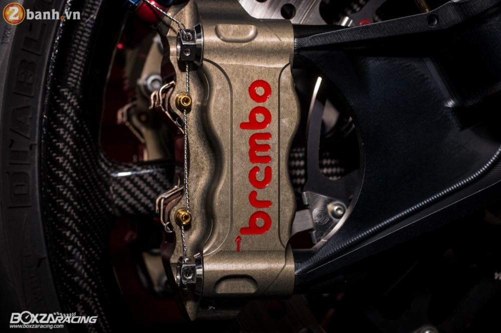 Ducati Diavel Carbon sieu sang trong ban do Red Devils - 13