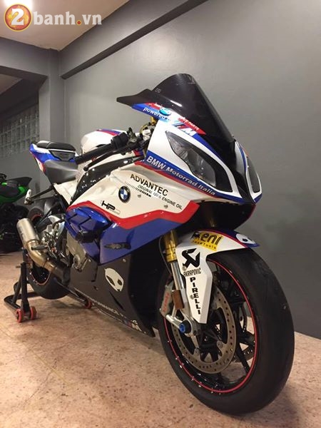 BMW S1000RR 2016 tuyet dep trong ban do HP Tricolor - 2