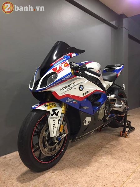 BMW S1000RR 2016 tuyet dep trong ban do HP Tricolor - 3