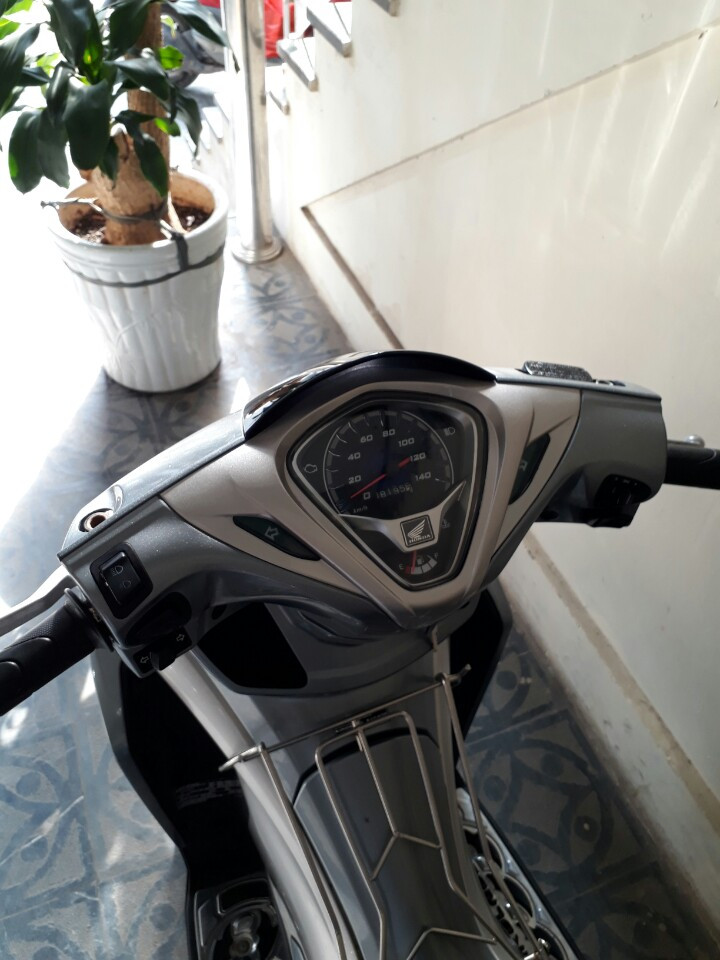 Ban xe Honda Airblade 110 doi chot ban son tu tinh tem 3D - 2