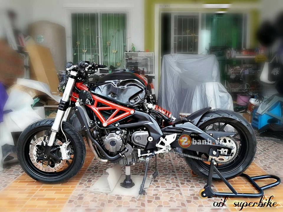 Benelli 600i lot xac day ngoan muc mang phong cach Ducati Monster - 9