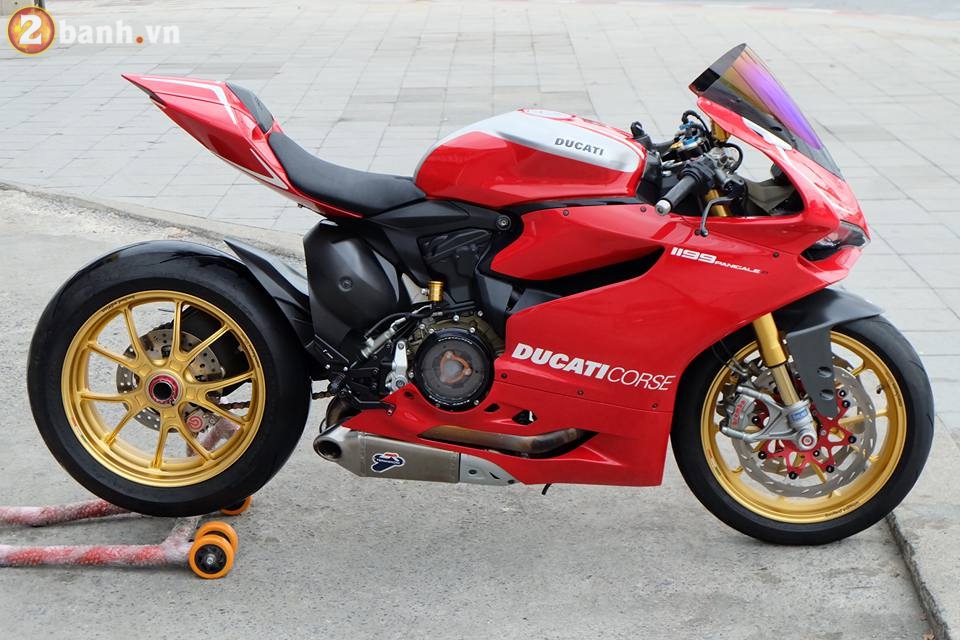Ducati 1199 Panigale R von da dinh nay cang tuyet voi hon trong ban do cuc chat