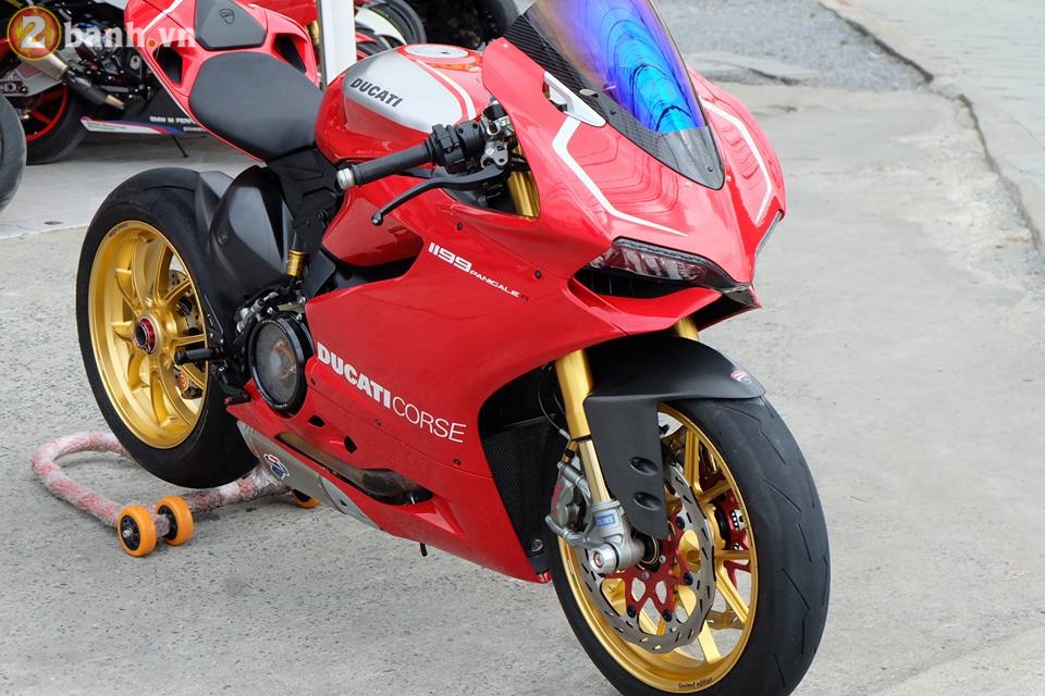 Ducati 1199 Panigale R von da dinh nay cang tuyet voi hon trong ban do cuc chat - 14