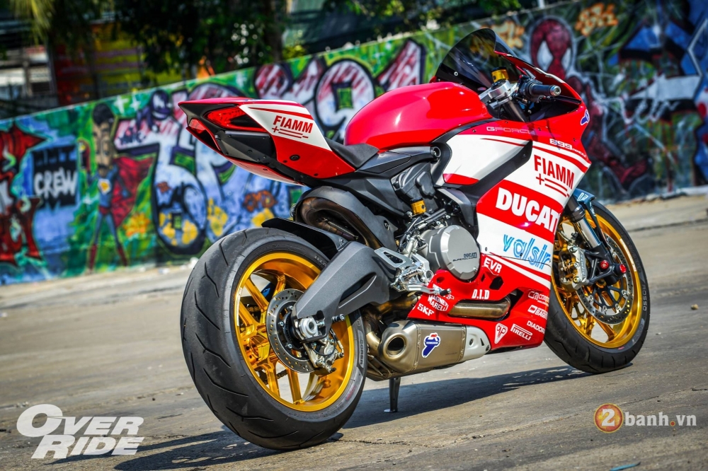 Ducati 899 đẹp dã man trong bản độ phong cách đường đua